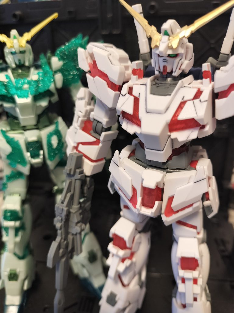 こちらはいつも通りつや消しトップコートのみです。ごく一部ガンダムマーカーで塗装しています