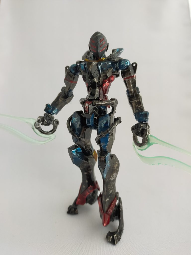 コモリ少尉の「光が屈折しているように見えます。」という台詞からラップ塗装試してみました。