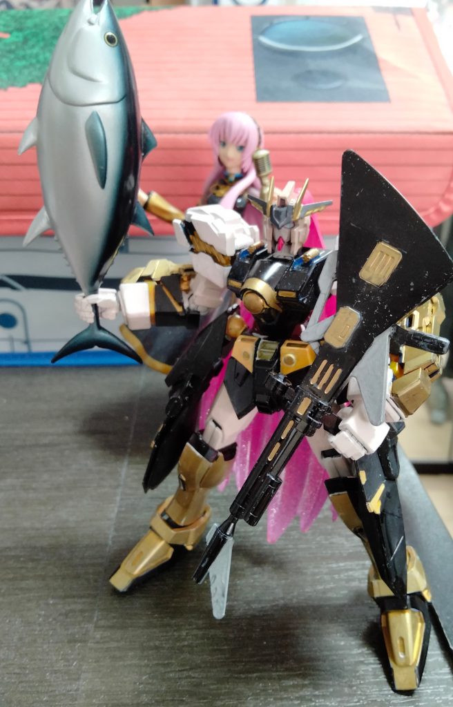 頭部・・デュナイアルガンダム胸部・・ウイングガンダムゼロ腕部・・バンシィ脚部・・ストライクフリーダムとミキシングにハマりだした頃のガンプラ