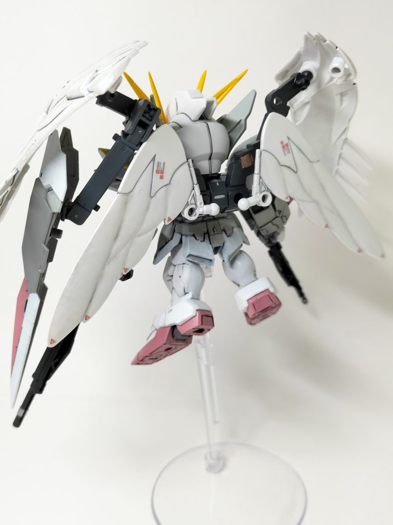 今回は足の肉抜きも埋めました✨️肩パーツも頑張ったのですが案外目立たないのでなんとも言えないですね(gundam-kao5)