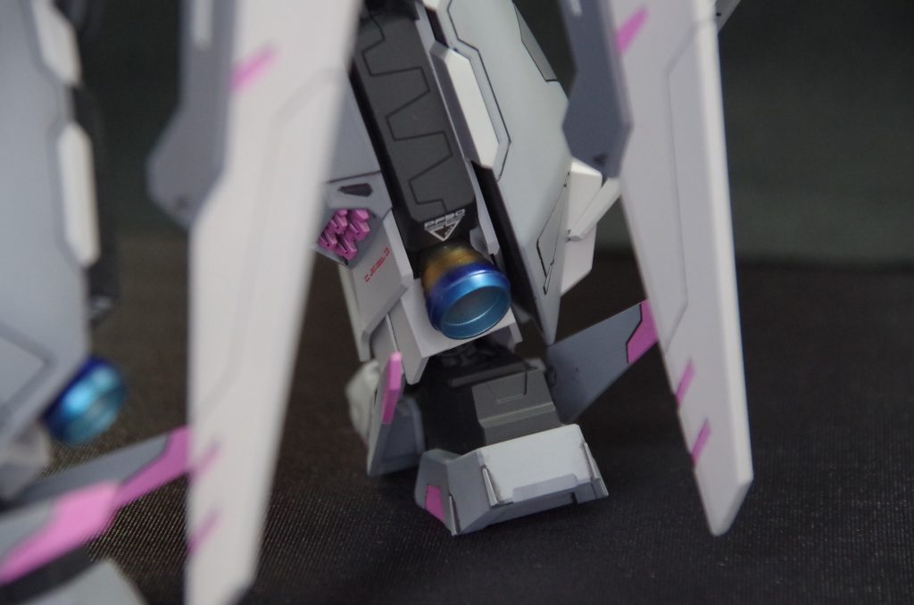 今回、初めてバーニアの焼け塗装に挑戦。