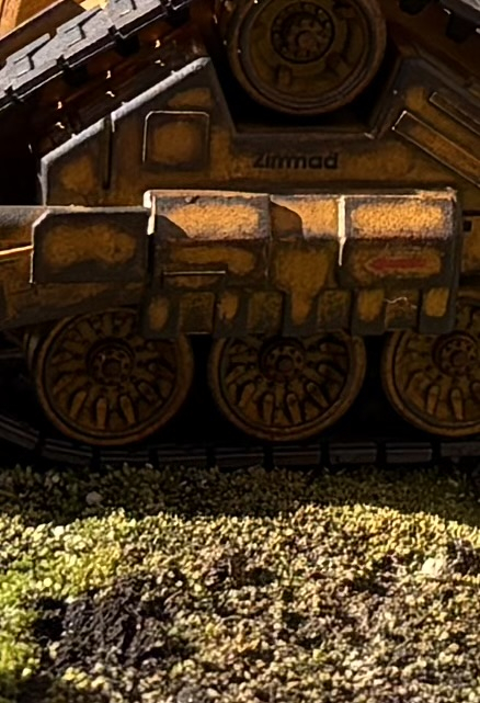 紅白用に錆に錆びさせたガンタンク