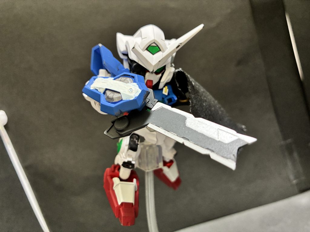 頭とGNソードは目立つ箇所なので頑張って形状再現したつもりです(zaku-kao4)