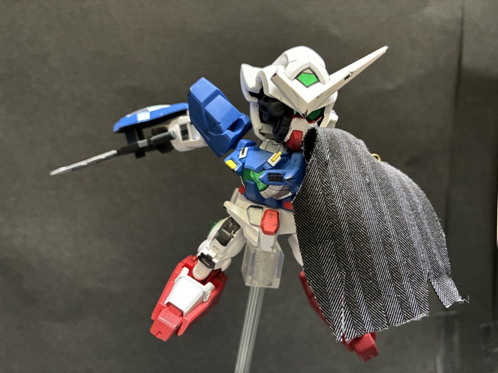 改造って難しいかもですが、SDは安くてシンプルな構造なのでチャレンジしやすい印象ですね(gundam-kao8)