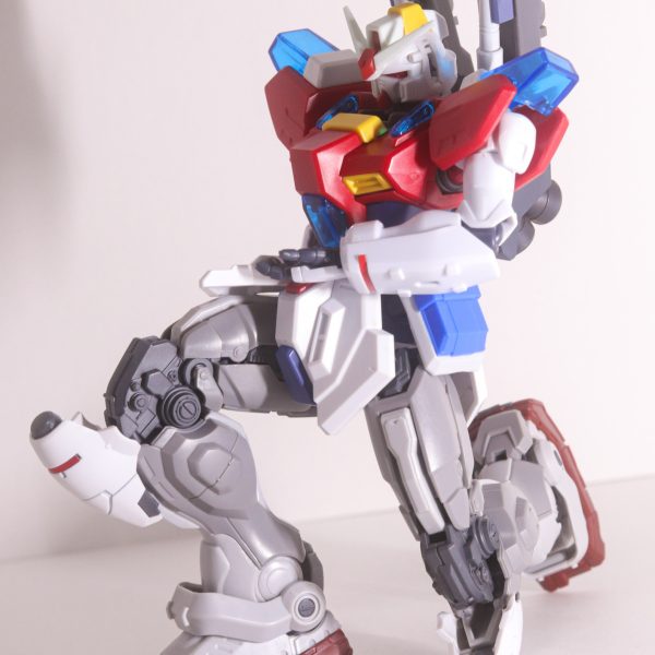 ご無沙汰しております。製作途中の投稿ばかり多くて申し訳ないです...今回は HGスターバーニングガンダム をベースに個人的再解釈のガンダムMK-IIを製作中のものが、とりあえず形になってきたので塗装前ですがアップロードします。