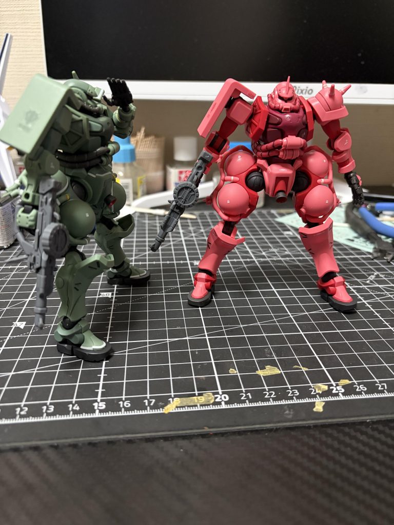 シャア大佐に敬礼！ご覧いただきありがとうございます。