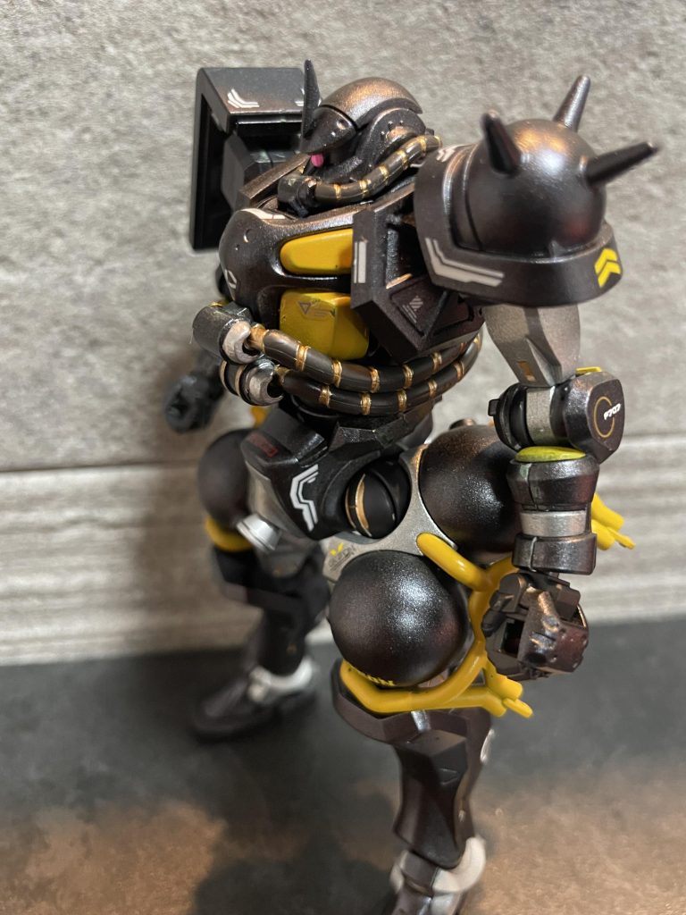 腰のタンクの丸みがたまらねぇべや！見てくださいっ！この子のテカリ具合！！笑