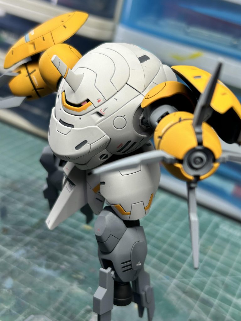 振り返り射撃ポーズ