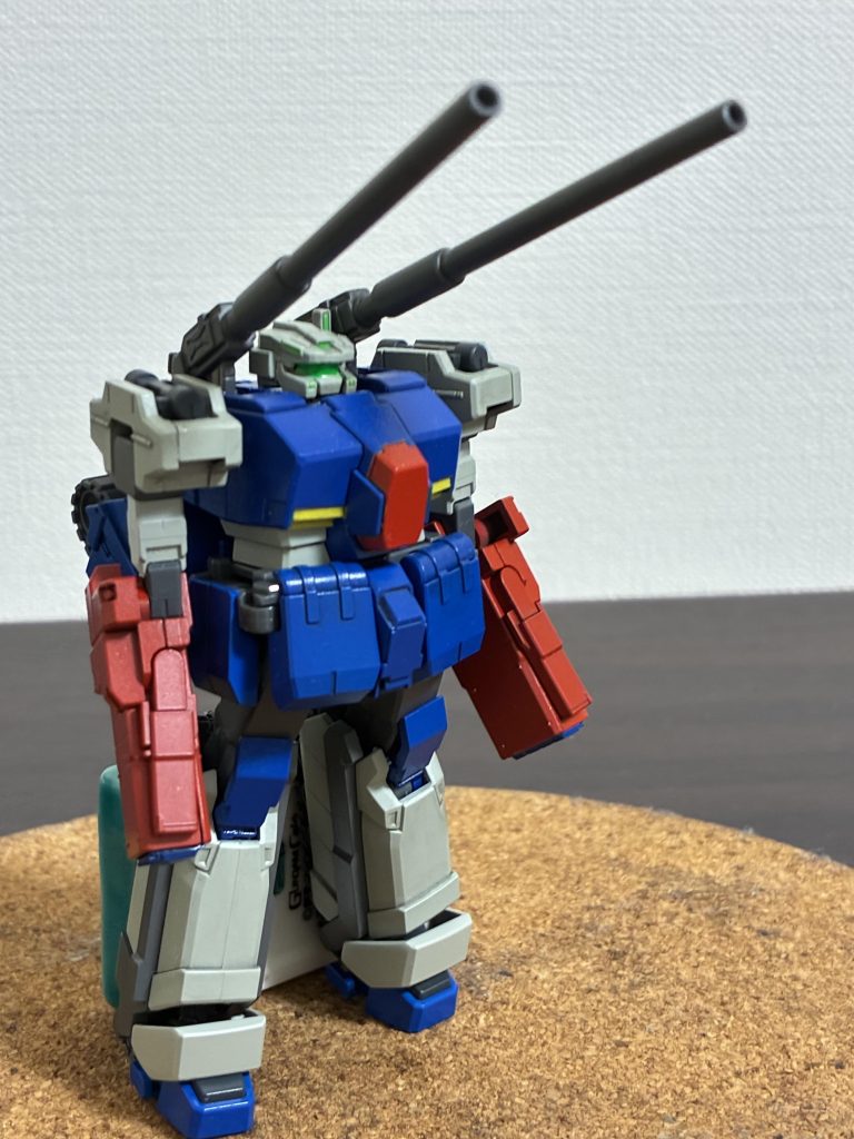 去年最後のオッゴ同様特別な加工はせずに、カラーリング飲みの変更を行いました。砲身の合わせ目消しくらいですね。