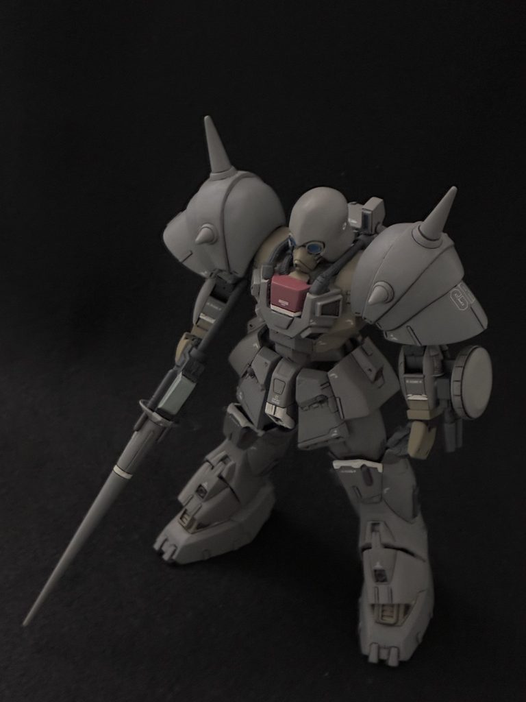 肩にはGRのマーキング。搭載艦艇のイニシャルを入れようと思いましたが、CVの艦艇は大体ZG(ZAMOUS G※※※)になります。そこでザムスの後の文字の略称とすることとし、今回はザムス