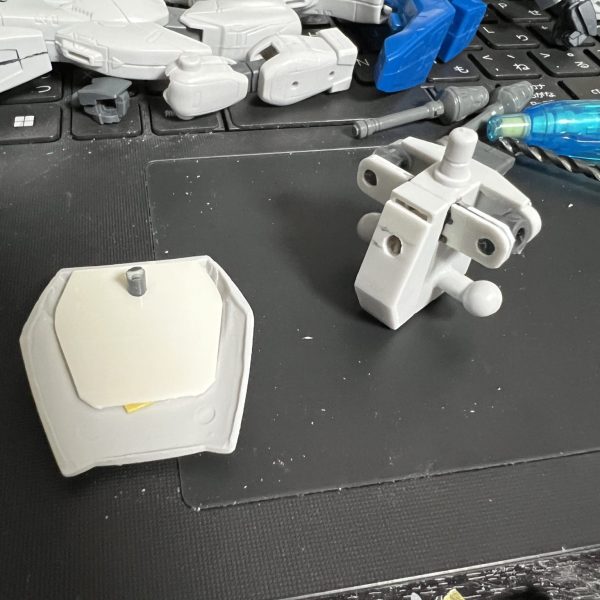 1/100 GXディバイダー　リアスカート分割