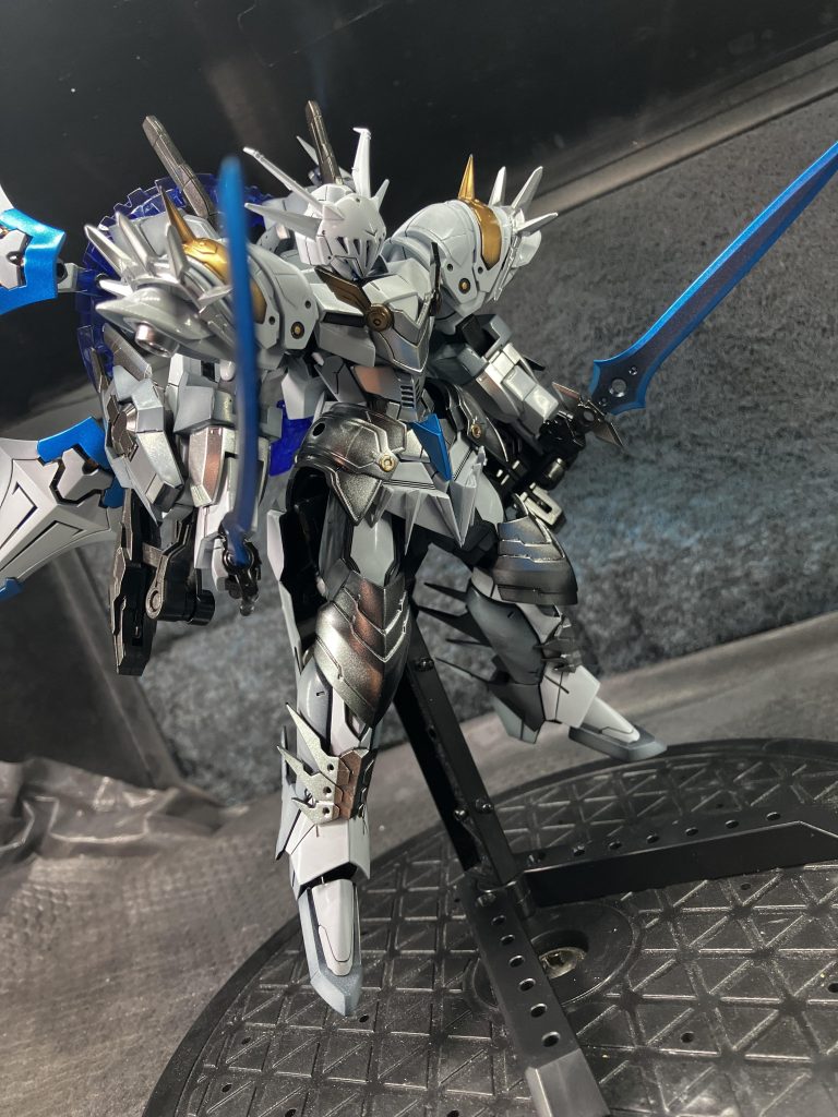 各種サーベルは、物理サーベルにビームを流す?纒う?そんな感じのイメージです