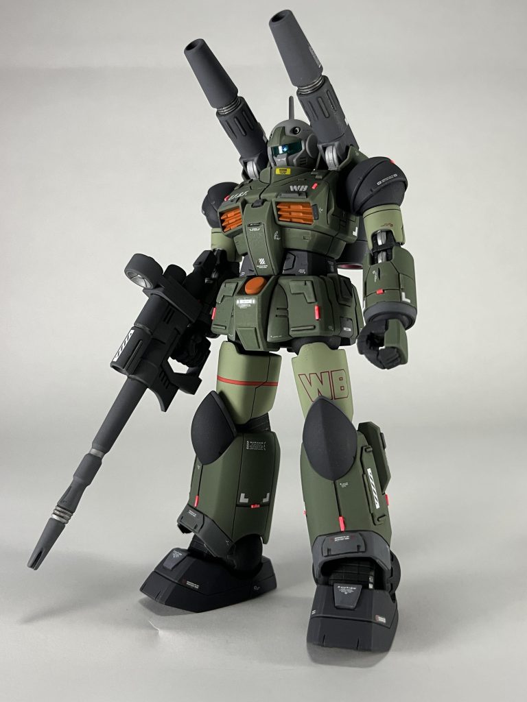 シンプルな立ち姿も良いですね。