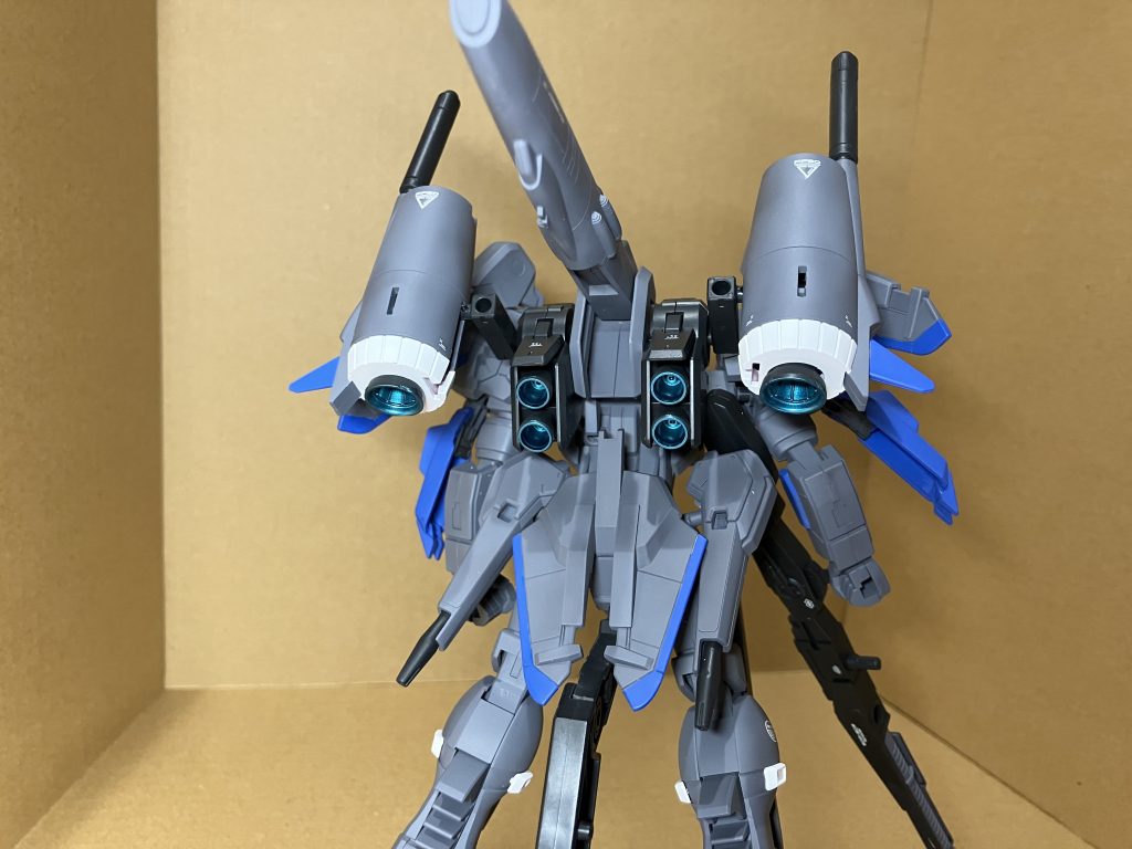 バーニアは内部をメタリック系にしました。