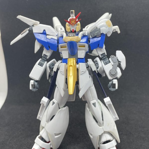 現在制作中の機体で今はコイツの完成を目指してます！開発過程も載せておきますがかなり初期のデザインから変返してますので、メイン画像が今の姿って感じです（7枚目）