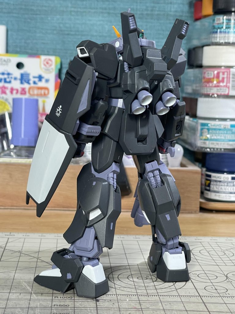 ガンダムMk-Ⅱ(ブラックヘアーズ仕様)–3枚目/制作者：カルポーネ・マス