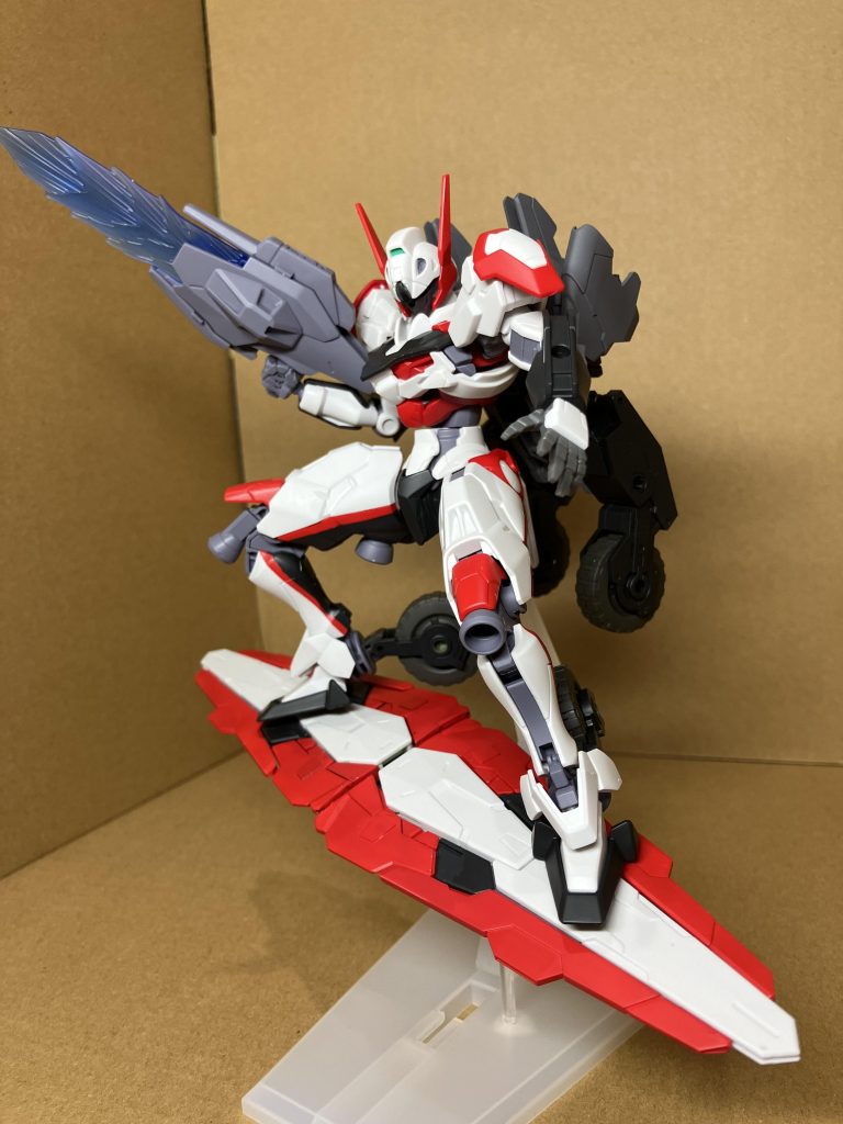 赤いですが、白組です。(たぶん白色の面積が多いので許してください)