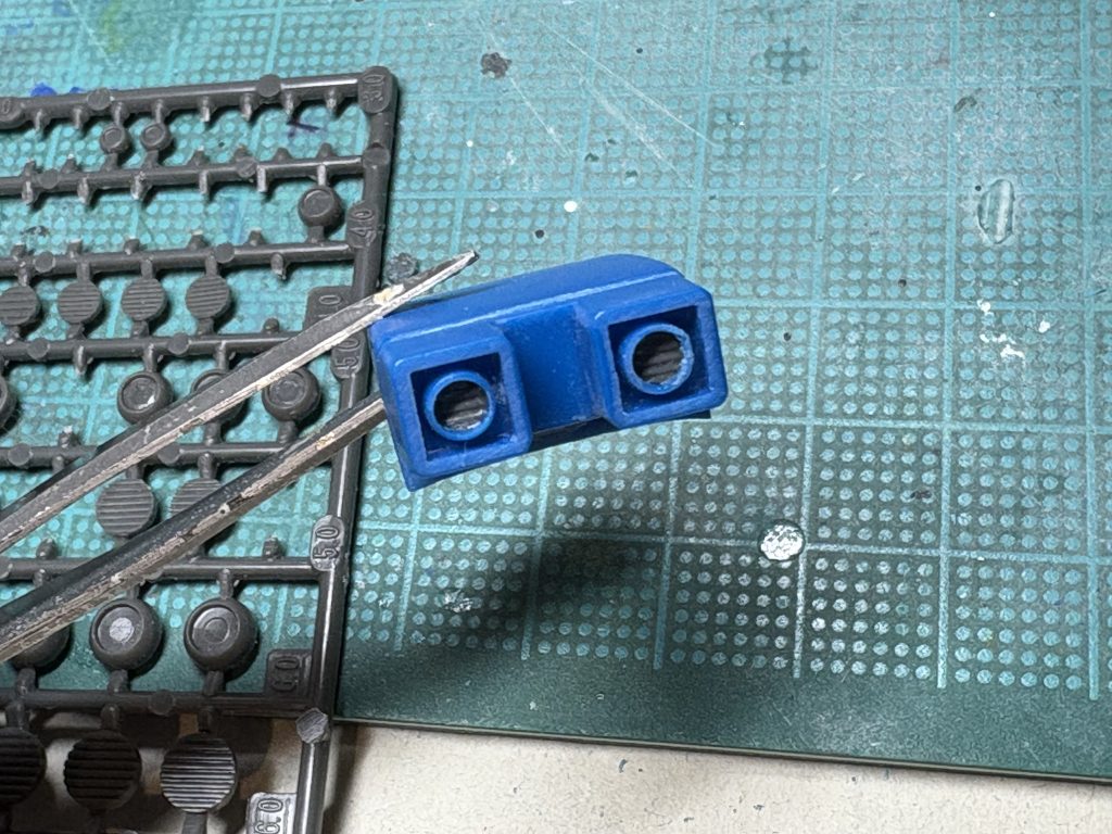 スラスターをディテールアップしました。