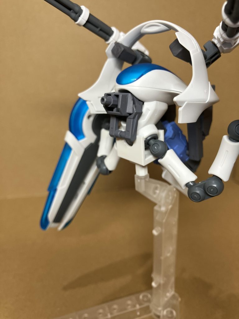 パックの接続は、ギャラクシーの接続パーツと、ストライカーの接続パーツを組み合わせています。