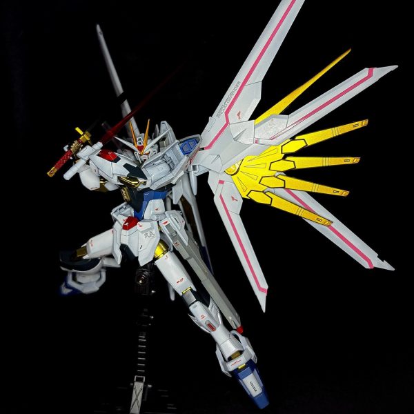 HGCE マイティストライクフリーダムガンダム　Ver.RE