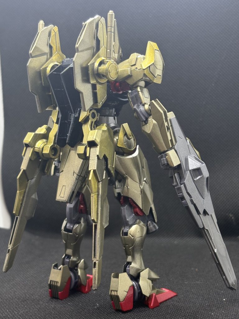 動力パイプ関連が赤になるように配色したのでバックショットも。それでは、また