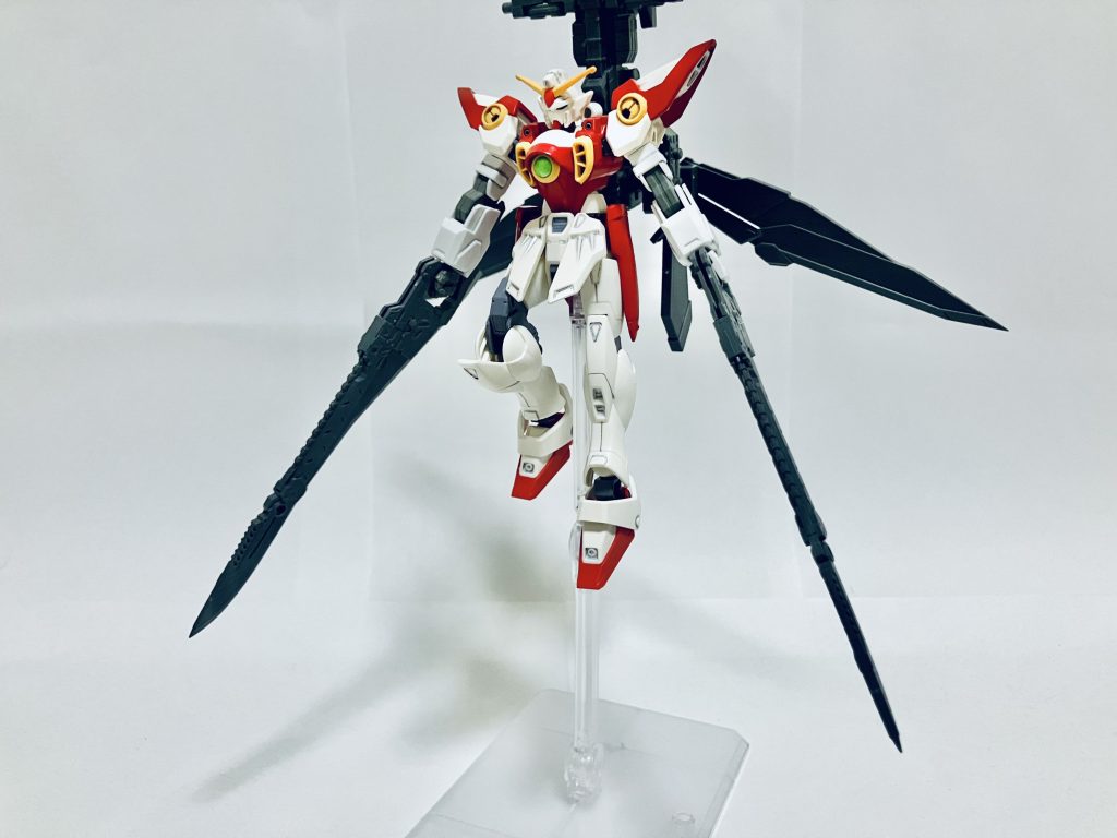 剣のラケーテソードです。刃に電気をまとわせることで、熱を持たせ、相手を切り付けます。