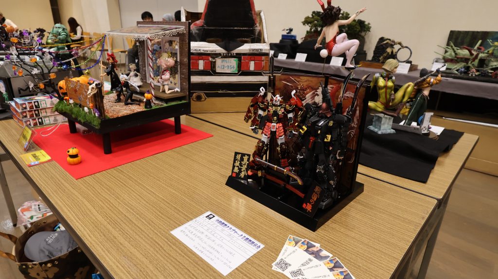 中津（大分）での展示風景　来年は周囲に見劣りしない作品を作れたらなと思う次第です