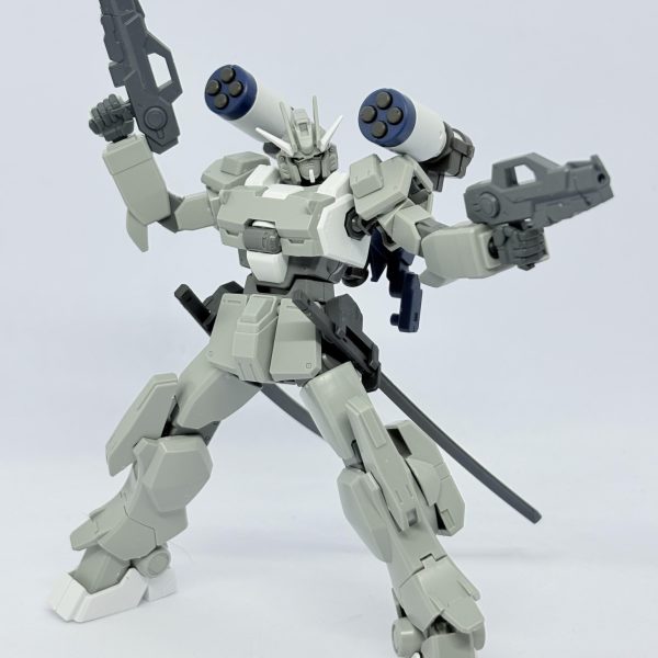 前回上げた途中の含めてあとは塗装かな〜くらいまでのもあるんだけど、実はキュクレインが個人的にスマートなシルエットのミキシングとしてかなり理想になってしまったのもありアレに匹敵もしくは超えたい！と考えて及び腰になってしまっている……もっと雑に？気楽に投稿していた私はどこへ笑完成してないのめちゃくちゃ溜め込んでて別の意味の積みプラになってる笑Gバウンサーのやつは結構いい感じなので近日上がるかもしれない。こんな謎スランプはよ脱したい、誰か助けてくれー笑（2枚目）