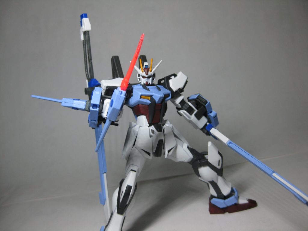 マイダスメッサーは装備できますが、パンッツアーアイゼンを１８０度回転させないと取れないので、