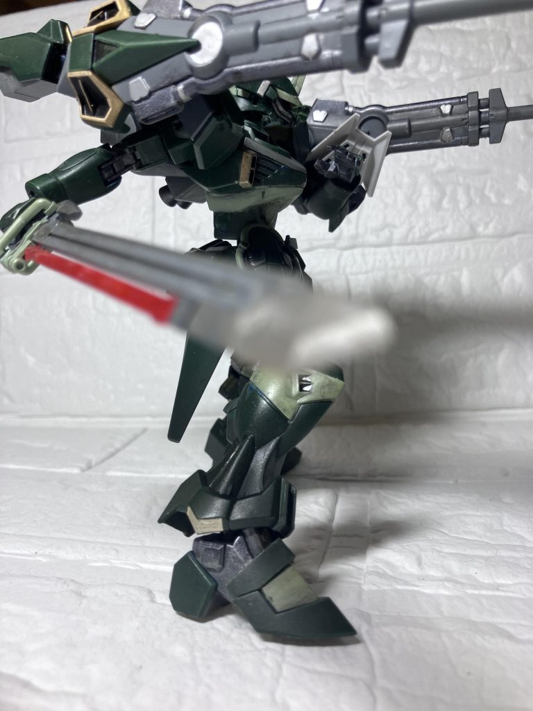 ずんぐりむっくり感は無くなったけど少し細すぎる気もしますまあ割と格好良くできたので満足