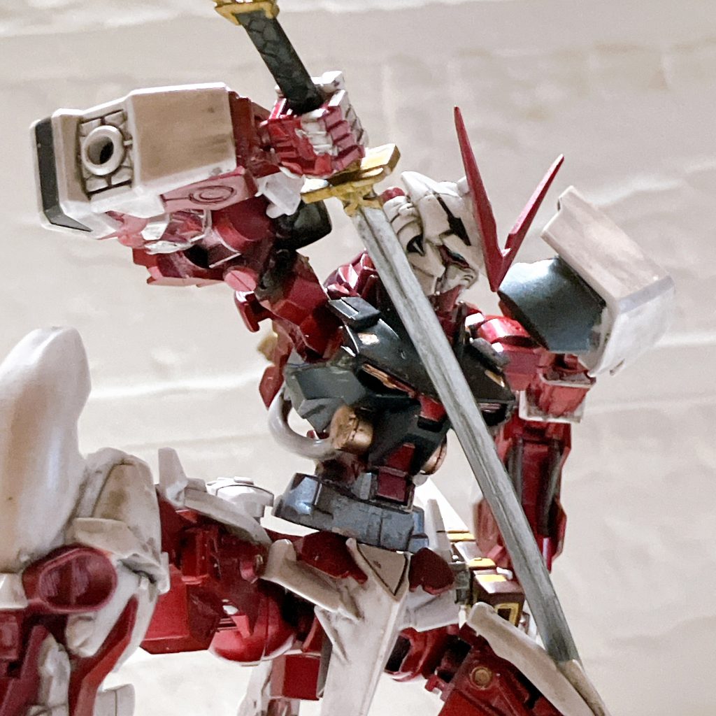 年末っぽく紅白の機体です