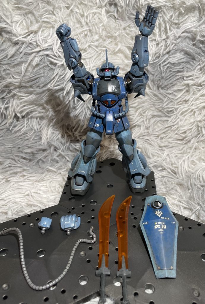 塗装メモー【濃青装甲】ガンダムエアリアル(改修型)ブルー ▶︎ インディーブルー【薄青装甲】ミディアムブルー ▶︎ ライトブルー(色分け部はその上にイサーク専用機スカイブルー)【黒装甲】ミッドナイトブルー ▶︎ グレーバイオレット【骨格部】焼鉄色 ▶︎ グレーバイオレット【バックパック】グレーグリーン ▶︎ 軍艦色(1)