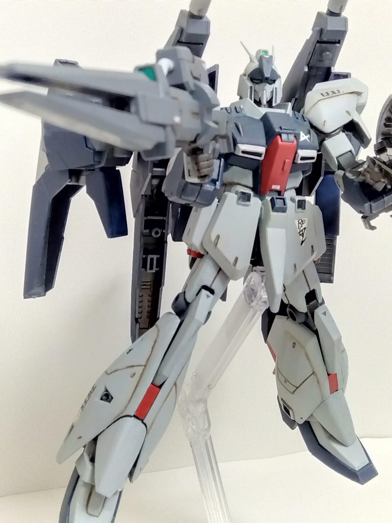 塗装はいつものシタデル&ファレホの筆塗りで。地味なカラーをさらに地味な感じで。