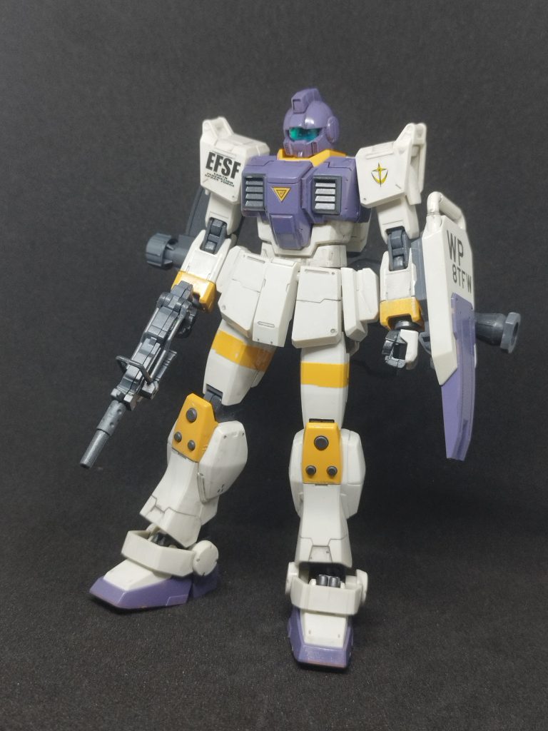 基本性能は陸戦型ジムに準じている。ただ宇宙軍管轄の部隊のためE.F.S.F表記になっている。