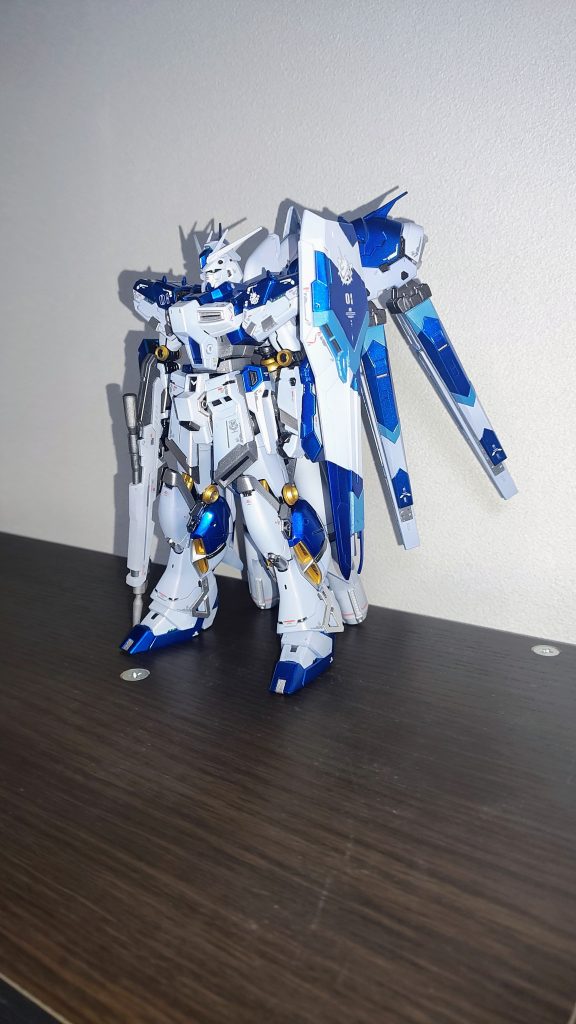 Hi-νガンダム　素組全塗装