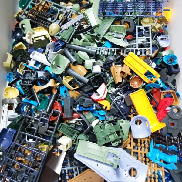 予備部品の海💦