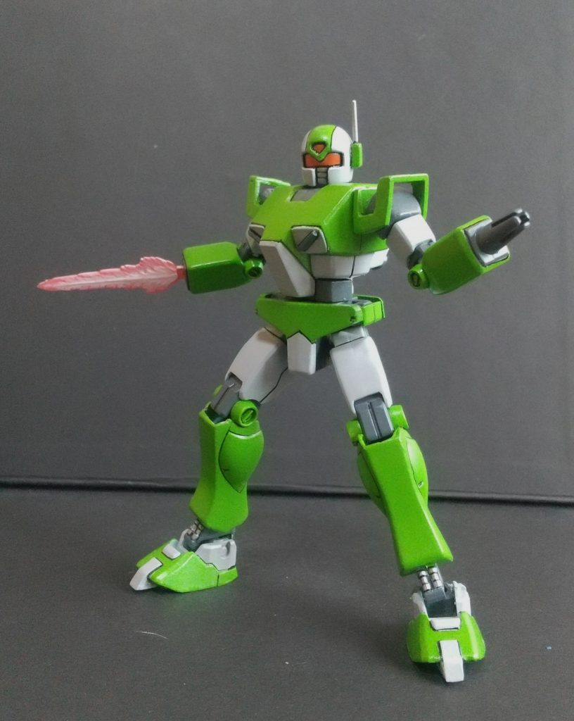 「機体解説」ほぼノーマルジムの装甲をカットしただけにすぎないジムライトアーマーが一定の戦果をあげたことに着目した連邦軍上層部が、さらなる機動性の向上とコストカットの両立を目的として本機の開発が計画されました。