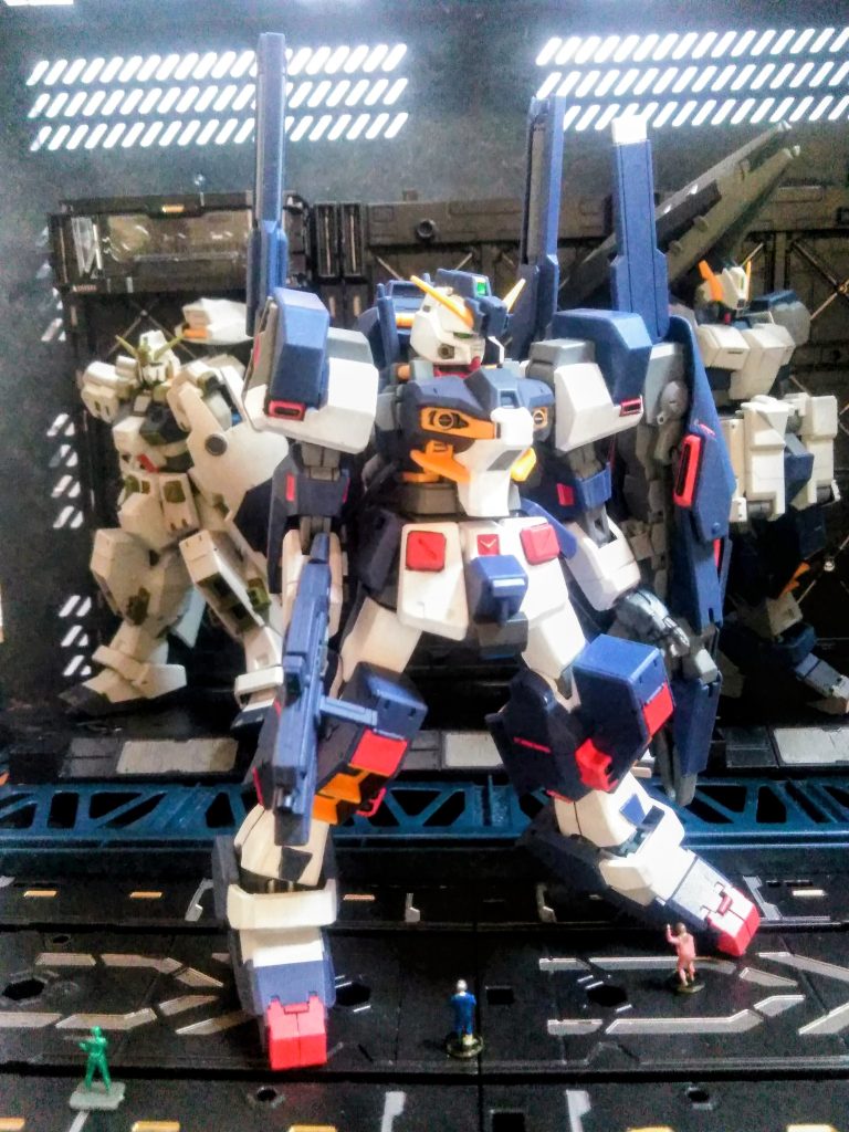 0088 年 01 月 18 日『アクシズ軍』が『ゼダンの門(旧ア・バオア・クー)』を破壊『グリプス２』をも占拠『アクシズ要塞』は『グラナダ』へ向かう落着軌道に。 　　　 　  ☝️今ここら辺👇 😁0088 年 01月 25 日『アクシズ軍』と『ティターンズ』交渉決裂し同盟を解消『ティターンズ指導者 ジャミトフ・ハイマン』死亡木星船団の指揮官『パプテマス・シロッコ』が実権を握る。『ペズン事件』勃発0088 年 01 月 28 日 地球主導派の一部『ペズン教導部隊』の一部将校が『ニューディサイズ』を名乗り反乱を起こす。 0088 年 02 月 02 日 『エゥーゴ』『メールシュトローム作戦』を発動する。艦隊戦により『グリプス２』を占拠。『アクシズからコロニーレーザー』を奪取。『アクシズ』の軌道変更に成功。