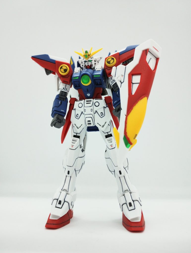 武装無しの素立ち。デカールの位置はRGを参考にしました。