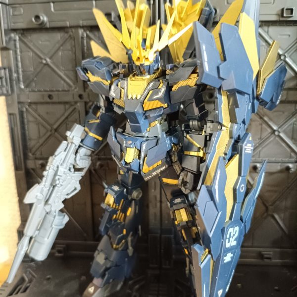 バンシィ・ノルン