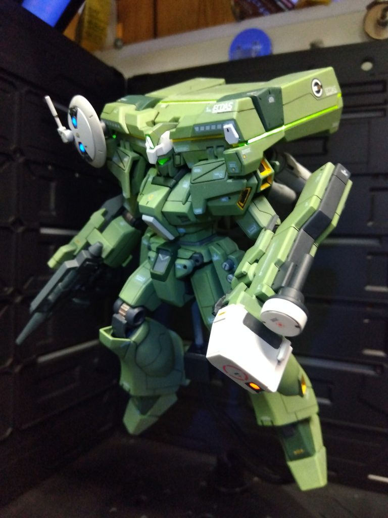 マーキングシールはジェガン系にデカール貼る時に参考になりますね。