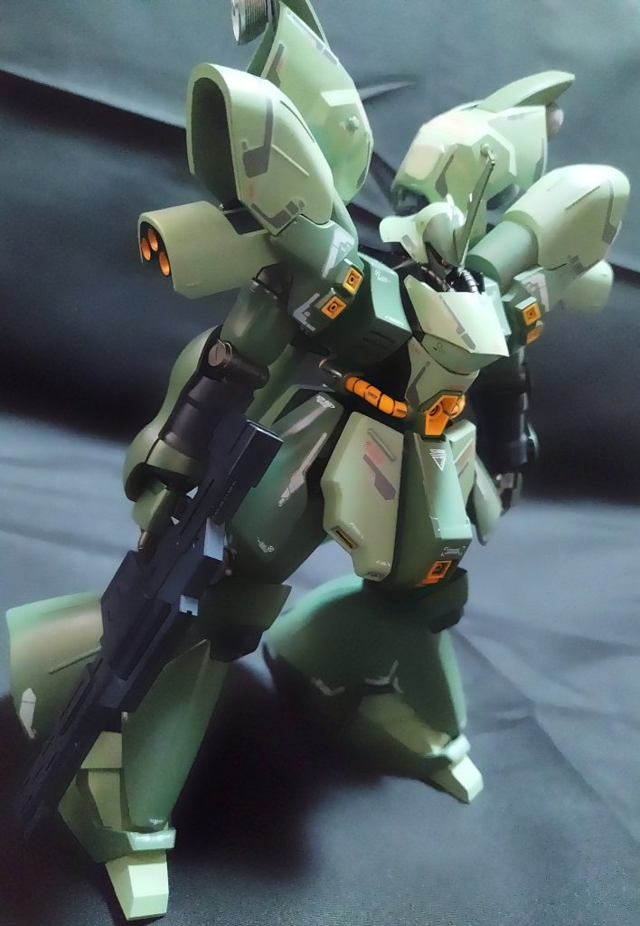 サザビー　オシリス