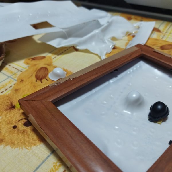 軍警ザクをザイクロンのパーツを複製してカスタムしてます。バキュームフォームにも初めてチャレンジしましたが難しいですね。何回か失敗しました。（2枚目）