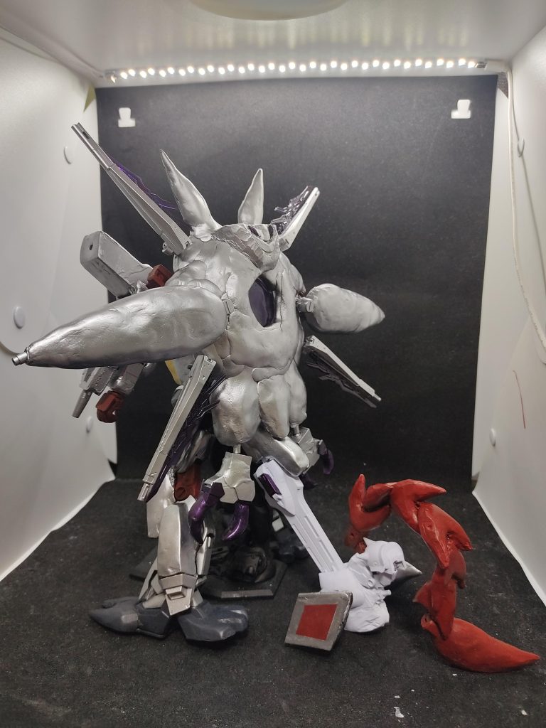 後述する4つの機体が合体して誕生する設定で、SEEDのラスボス機体プロヴィデンスガンダムをベースアイデアにしています。カラーリングは董卓プロヴィデンスガンダムです。