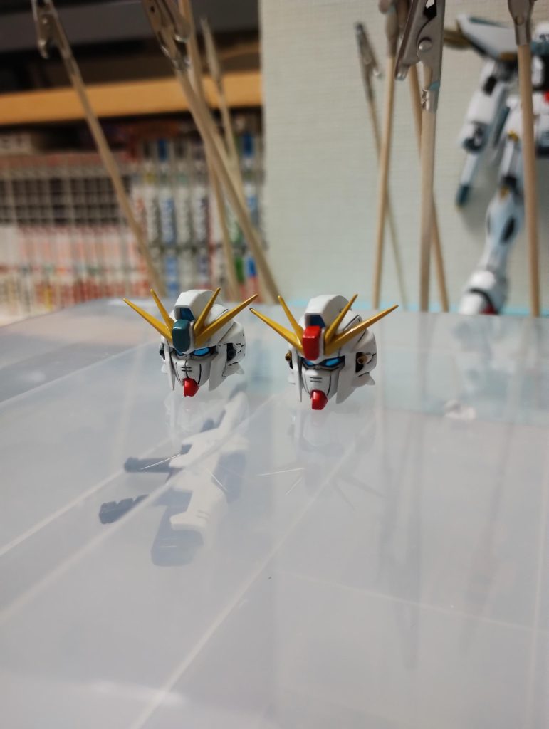 ヘッドパーツ並べました。