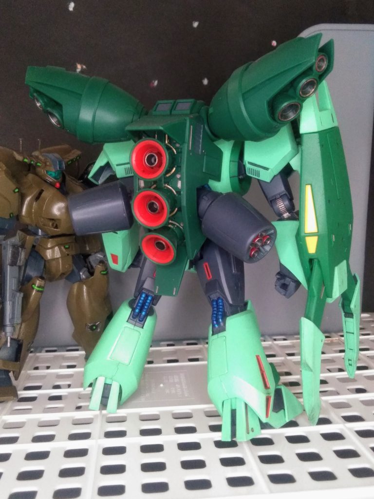 『ゼダンの門』を失った事で『ティターンズ』の弱体化は進む。この事態を利用するのか?『パプテマス・シロッコ』絶対服従な『オト・コノムスメ整備兵』に『ボリノーク・サマーン』のバージョンアップを命じ刻の監視者が動きだす・・・ と、云うわけで妄想ζ 傲慢の巨人ver, ζ『PMX-002 ボリノーク・サマーン』『オト・コノムスメ整備兵』をご紹介 ✨😌✨