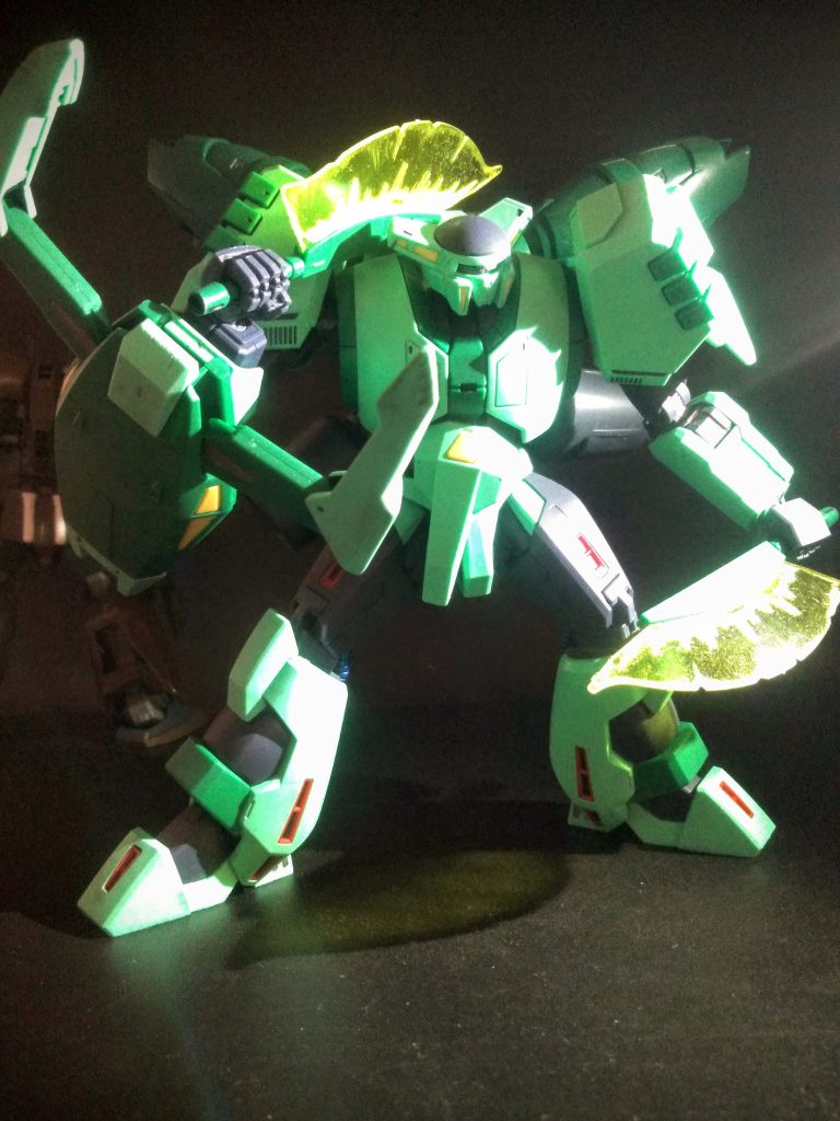 コノ子のキット化を待ち望ンだ方々は多いのでは❓🤔と!考える「UP主」 苦節40数年❗「「「ヨクヤッテクレタ❗❗」」」BANDAIよっ❗❗❗🙌🙌🙌なので『『『ビーム・アックス抜斧‼️』』』しときます 😤💨