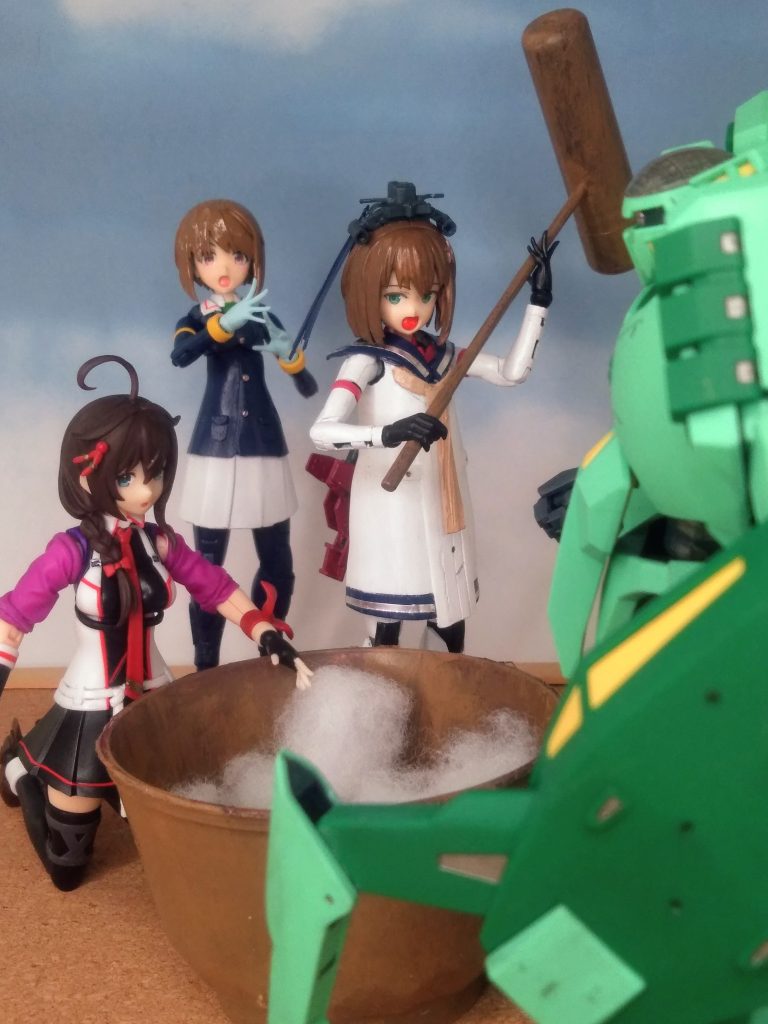 『餅つき』 餅つきとは、蒸したもち米を臼と杵(きね)でついて餅にする日本の伝統行事で、神様への感謝と一年の豊作・家族の繁栄を祈る意味があり、人と人との絆を深める「ハレの日」の行事として、特にお正月前後の年末年始によく行われます。単に餅を作るだけでなく、共同作業を通して一体感を高め、つきたての餅を食べることで生命力を得る、文化的な意味合いが深い行事です。 行われる時期と縁起年末(12月28日〜30日頃):新年を迎える準備として行われ、鏡餅を作り神様にお供えします。避ける日:29日(二重苦)、31日(一夜飾り)は縁起が悪いとされ避ける地域が多いです。 餅つきの工程と役割「搗き手(つきて)」:重い杵で力強く餅米を打ち、米の形をなくす役割。「返し手(かえして)」:ついた餅を水で濡らした手で返し、均等に餅をつく(ひっくり返す)役割。搗き手と息を合わせることが重要。「餅粉」:餅が臼や手にくっつくのを防ぐため、餅粉をまぶします。完成:つきたての餅は、きな粉、あんこ、大根おろしなどで味わい、その場で食べるのも餅つきの醍醐味です。 『体力頼みだけど、楽しいよね』(演:ユキカゼカイニ)『蒸したてのお餅が熱過ぎて、火傷寸前にナルのが定番かな💦』(演:シグレカイサン)『色々なアレンジで食べるのが、良いンだよね🎶』(演:グンシン ニシズミ ドノ)