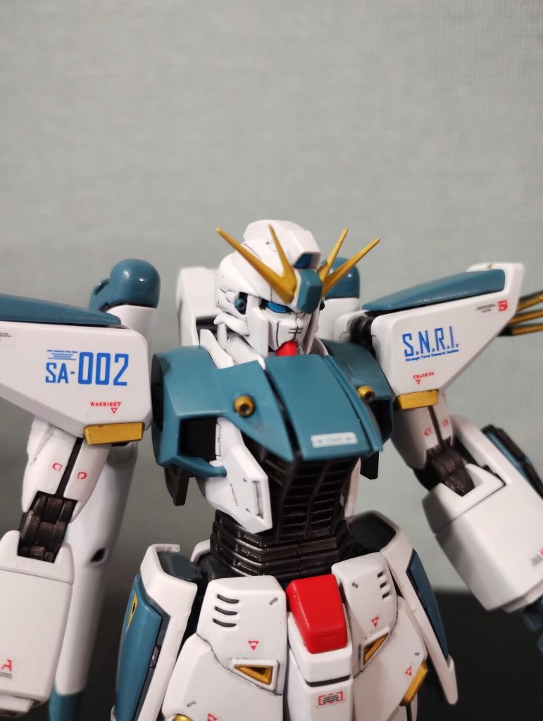 やはりバストショットが最高ですね。ボディカラーホントに気に入ってます。