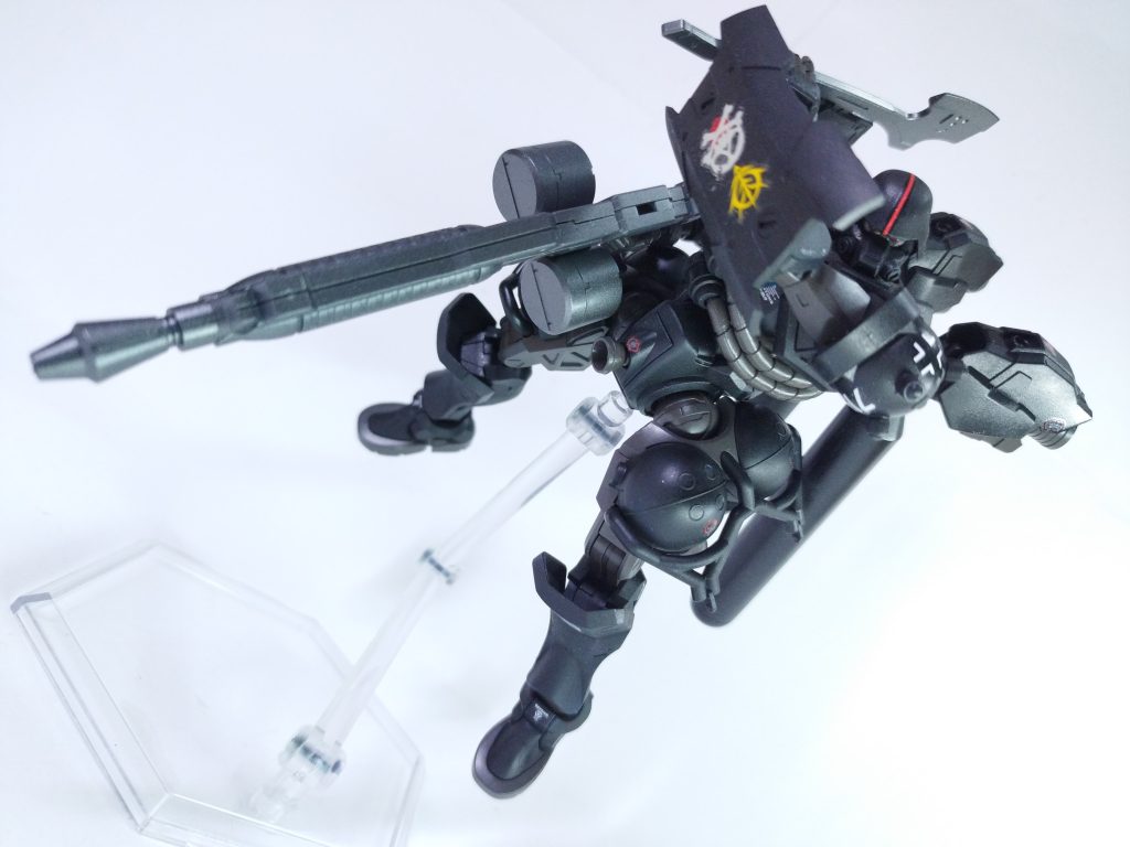 GQのザクのヒートホークどこに装備するの問題はシールドに懸架することで解決しました